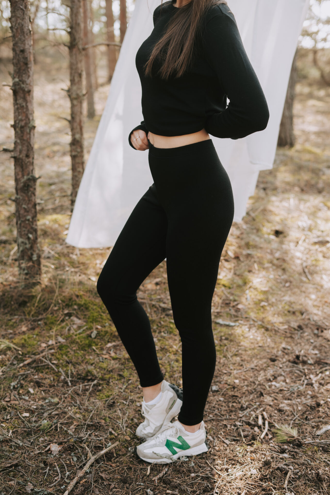 haruu-meriino-retuusid-1280x1920-must-