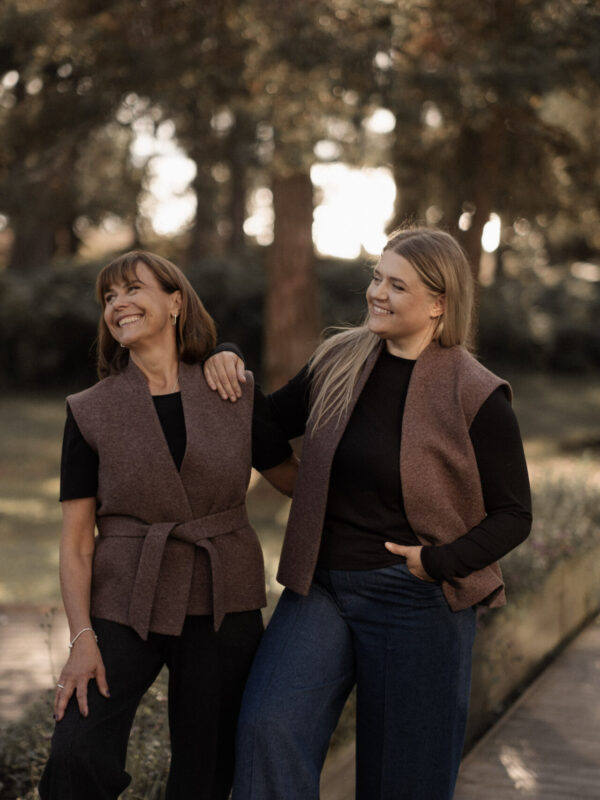 Meriinovilla vest